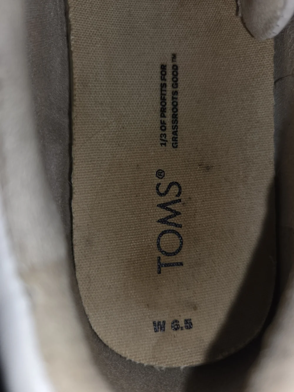 TOMS Women’s White Leather Lace-Up Sneakers